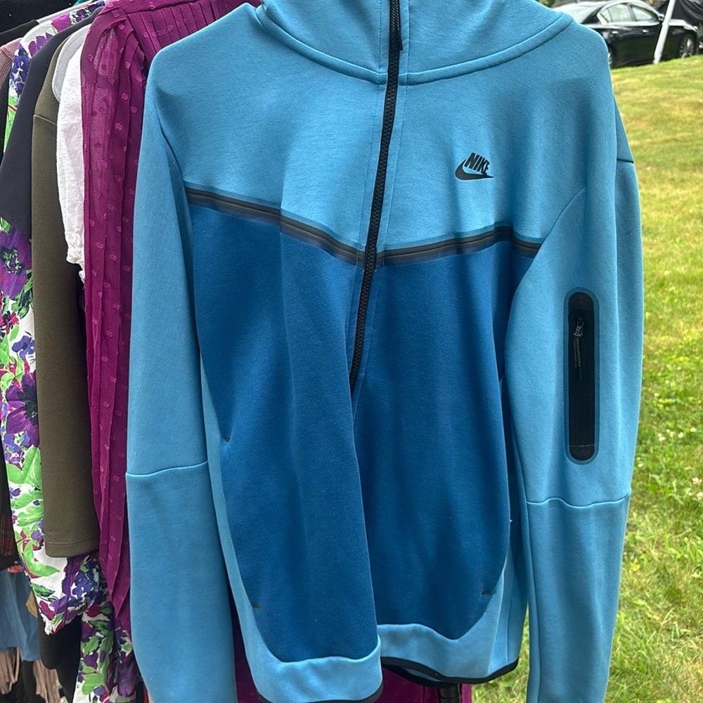 Nike Tech Suit